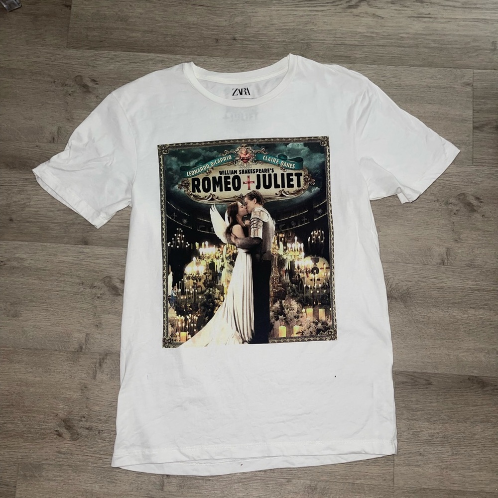 Zara Romeo + Juliet t shirt Small unisex